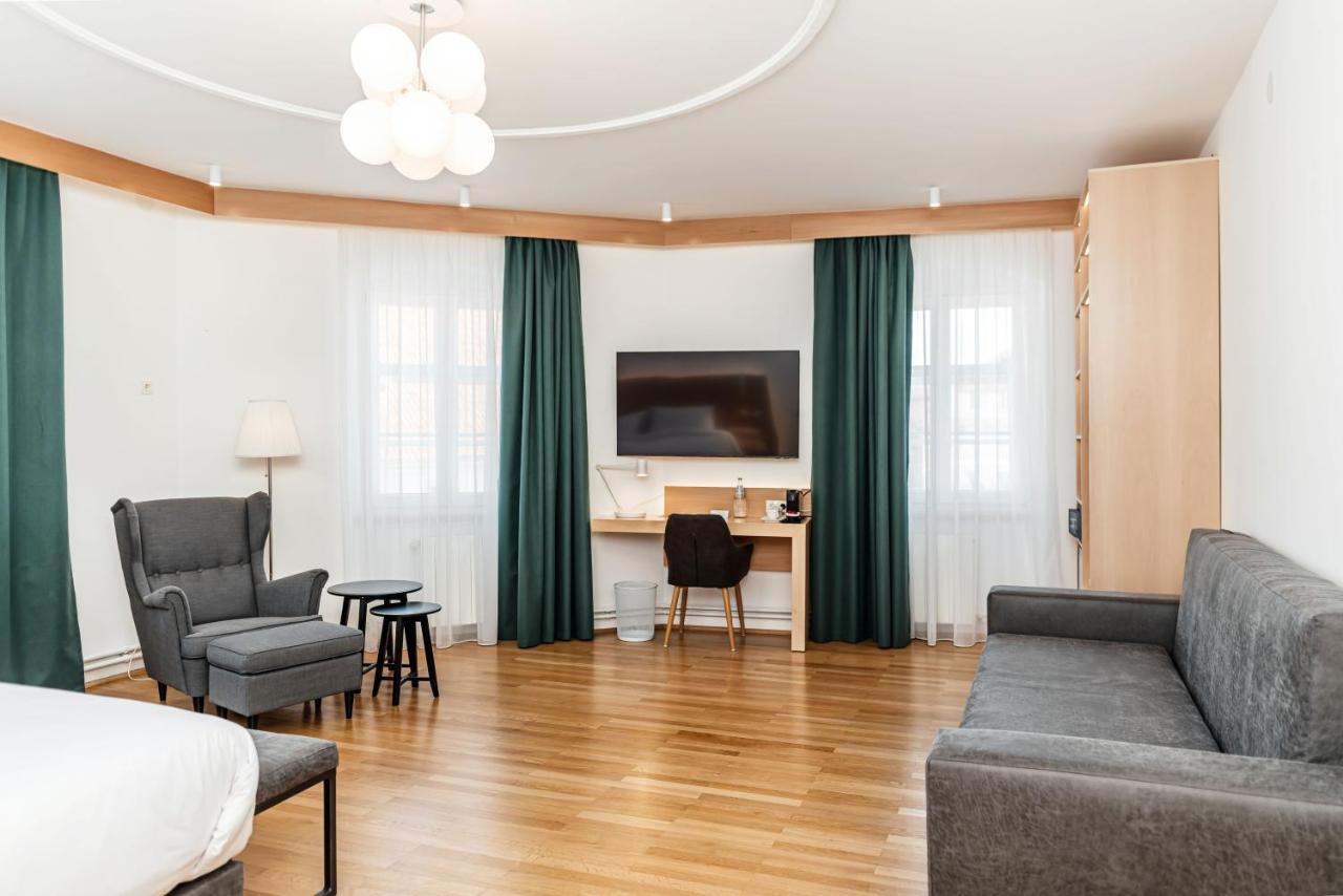 Hotel Casa Luxemburg- Newly Renovated 3*