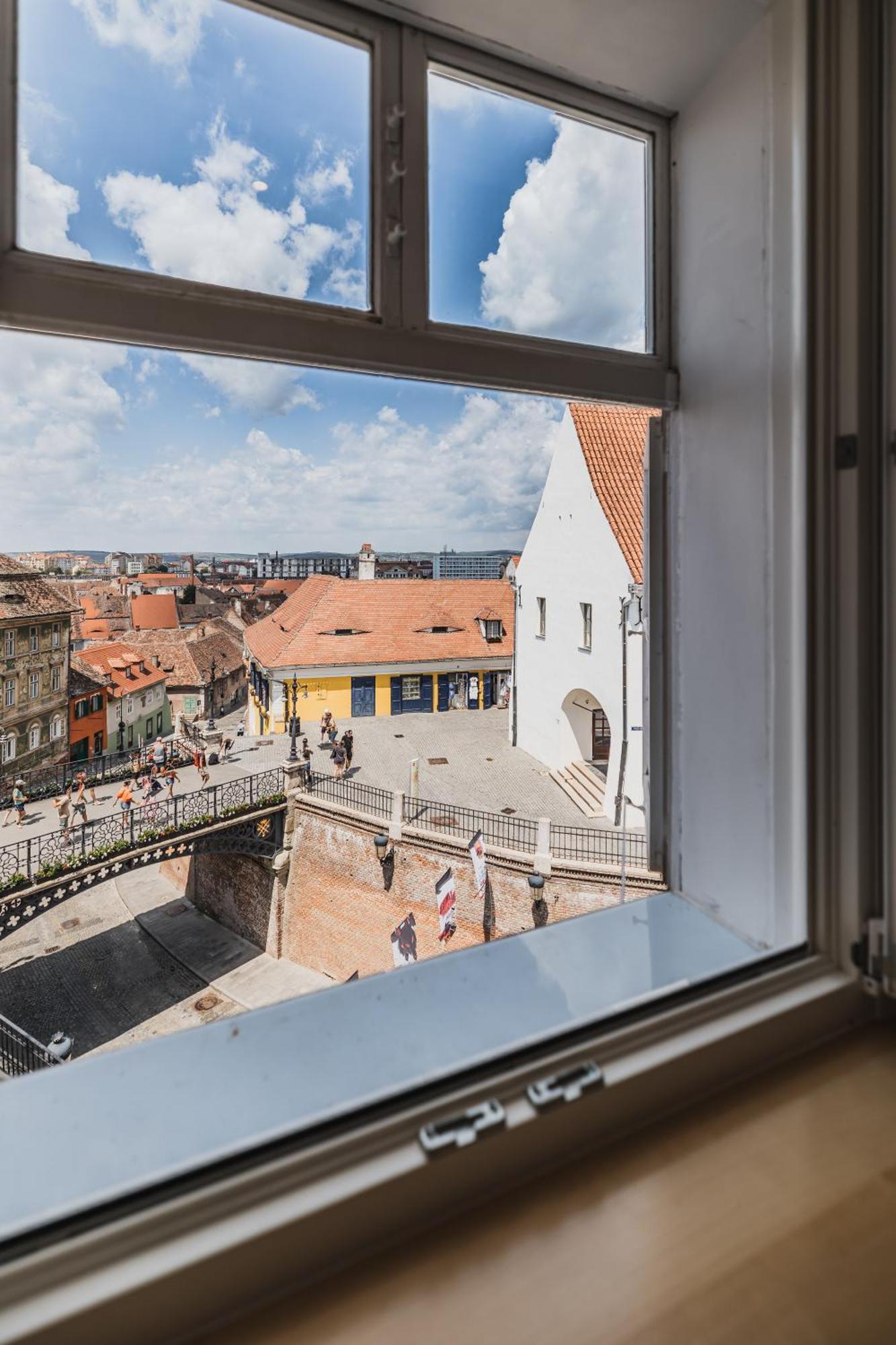 Casa Luxemburg- Newly Renovated Hotel